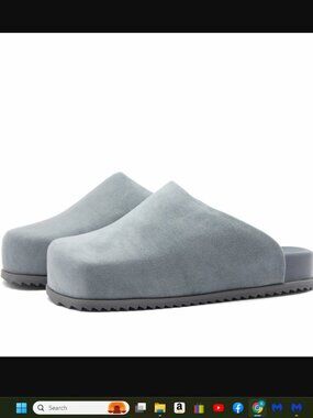 ***NWT***    YUME YUME GREY SUEDE TRUCKER SLIDES 38